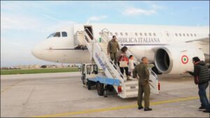 Lo-sbarco-a-Brindisi-della-piccola-paziente