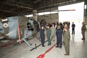 Mostra-statica-elicottero-TH500B-nellHangar
