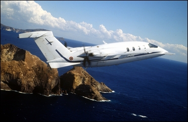aereo militare in volo