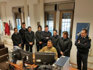 militari in ufficio