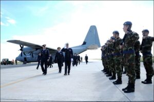 Resa degli onori al Gen Creux