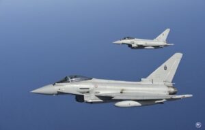 aerei militari in volo