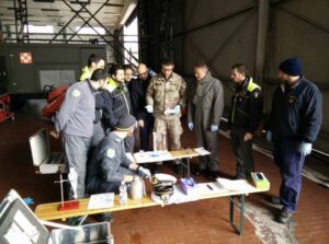 Svolgimento attivita pratica in hangar