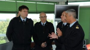 Un-momento-del-tour-della-base