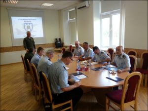 Un momento dell'incontro con i vertici aeronautica Lituana