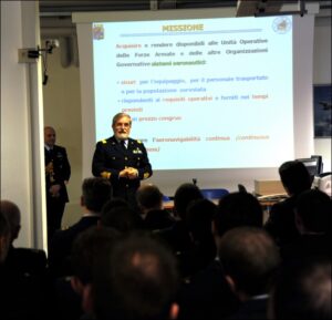 Un momento della conferenza del Generale Esposito
