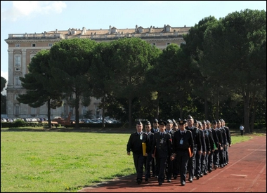 Un momento delle operazioni di incorporamento degli Allievi Sergenti