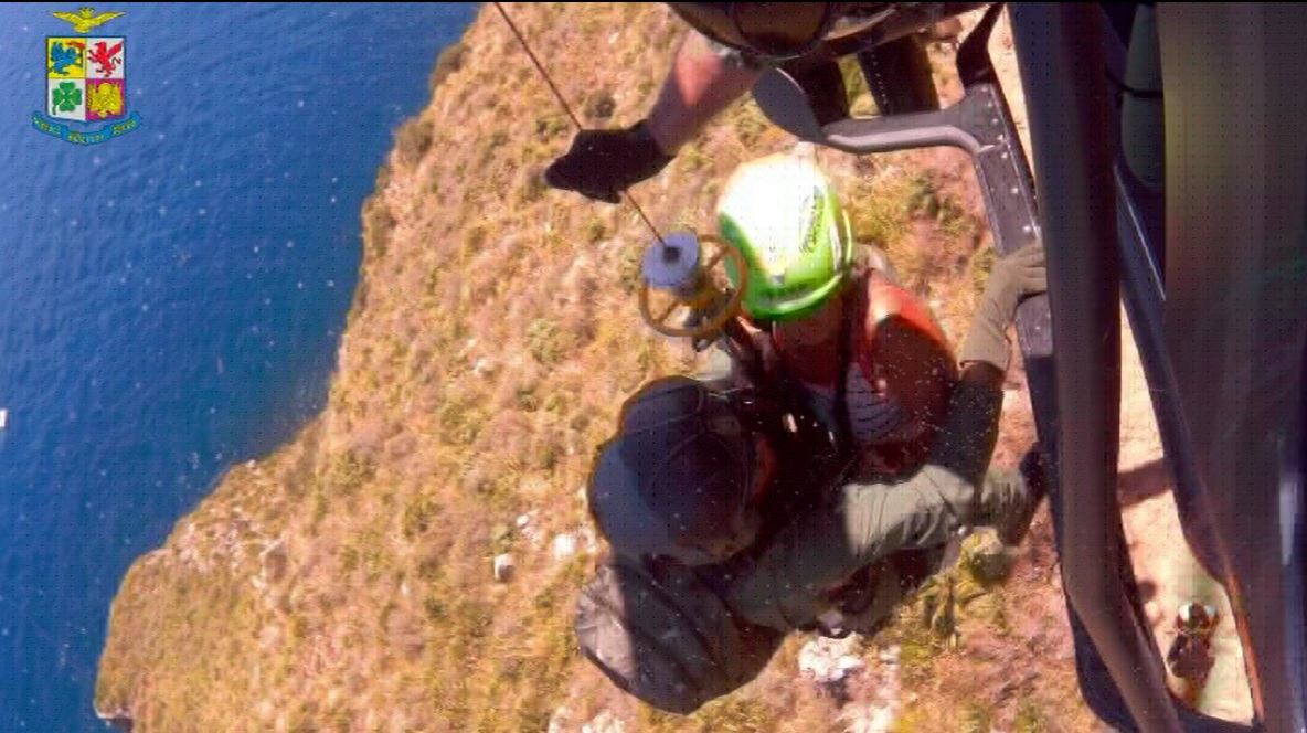 TRAPANI: ESCURSIONISTA FRANCESE SOCCORSA DA ELICOTTERO DELL’82° C.S.A.R ...
