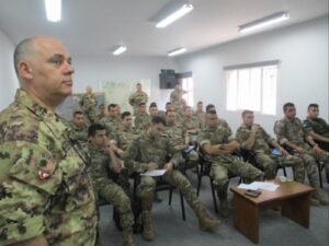 militari in aula a libano