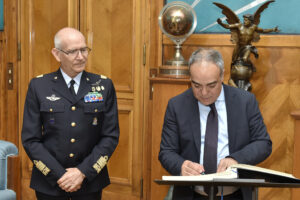 IL SOTTOSEGRETARIO ALLA DIFESA GIULIO CALVISI INCONTRA IL CAPO DI STATO MAGGIORE