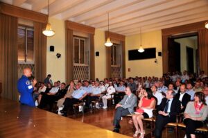 il Magg Parmitano durante la conferenza