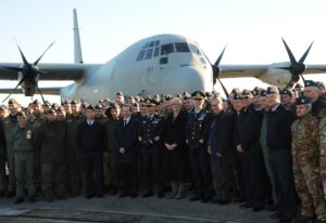 IL MINISTRO PINOTTI IN VISITA ALLA 46ª BRIGATA AEREA - Aeronautica Militare