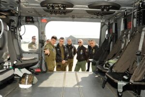 un momento della visita elicottero HH 139A