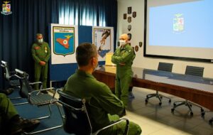 visita Gen. Goretti a Sigonella e Siracusa_Momento del briefing