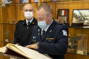 visita Israeli Air Force al Comando logistico_firma albo donore