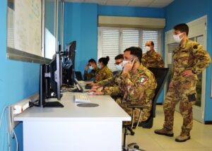 militari in ufficio