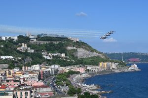aerei militari in volo - freccie tricolore